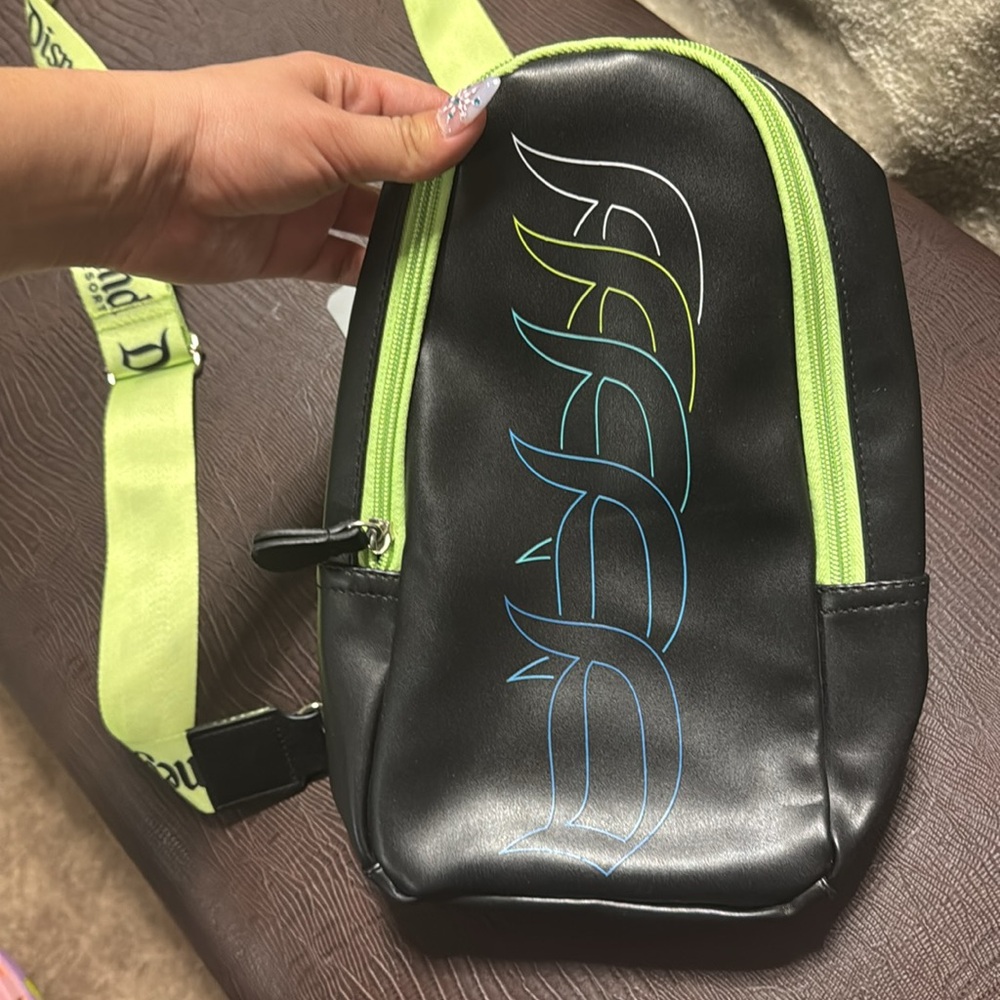 Disney cross body bag - Picture 5 of 9